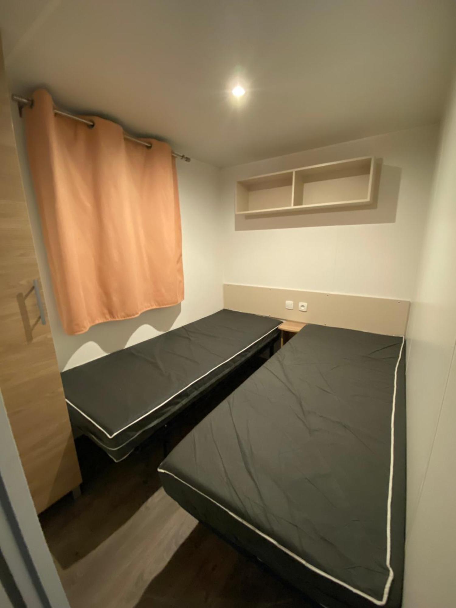 Mobhilomme La Carabasse Hotel Vias Bagian luar foto
